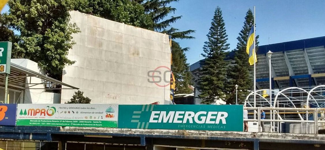 Por su ida a River, Rosario Central sacó a Pinola de una gigantografía en el estadio | Deportes