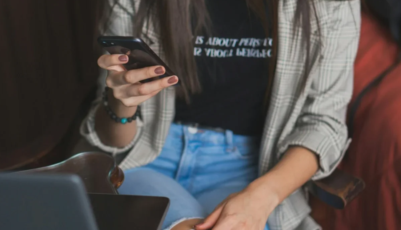 Juicio por deepfake: piden hasta 30 años de cárcel para alumno que usó IA para crear porno con sus compañeras | Actualidad