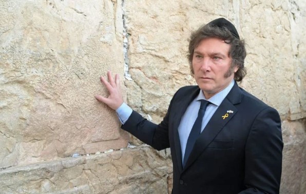 Milei disertó en el Parlamento de Israel y confirmó que en 2026 mudará la Embajada a Jerusalén | Política