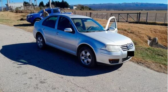 Insólito final para un ladrón: le robó el arma a una policía y se habría quitado la vida | Actualidad