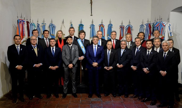 En medio de la pelea por fondos, el Gobierno convoca al Consejo de Mayo para tratar las reformas | Política