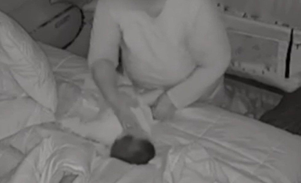 Maltrato infantil: denunciaron a una niñera que golpeó a un bebé de siete meses | Actualidad