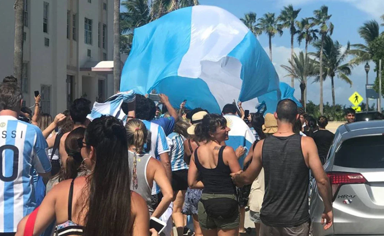 La grieta también llegó al consumo: un sector viaja al exterior y el otro no llega a fin de mes | Economía