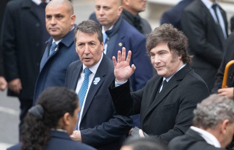 El Gobierno extrema la seguridad de Milei en los viajes al exterior por la tensión con Irán | Política