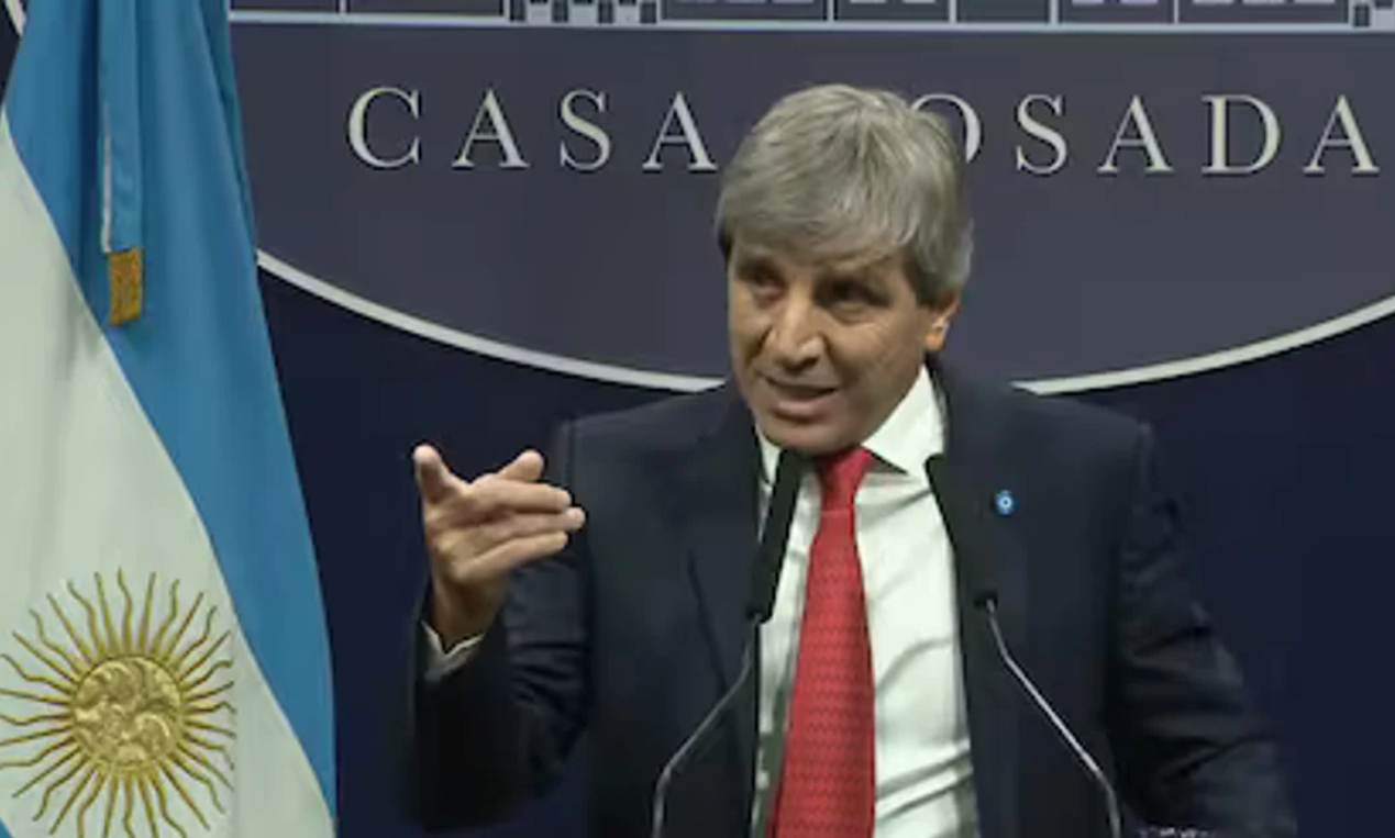 Luis Caputo avisó al FMI que tampoco cumplirá con otra proyección clave | Política