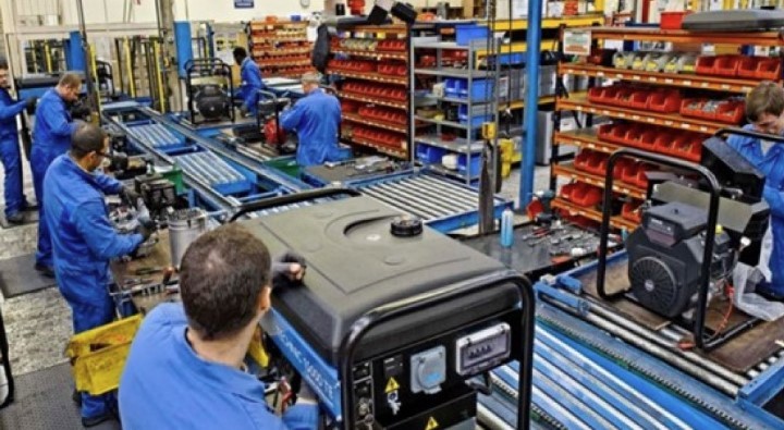 La industria creció, pero sigue en crisis: el dato clave que muestra la otra cara de la recuperación | Actualidad