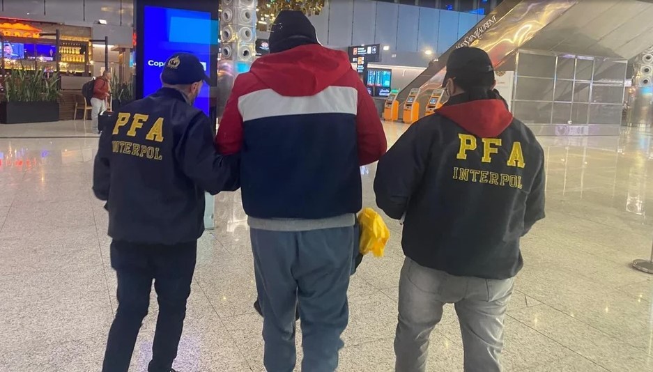 Extraditaron a un ciudadano panameño acusado por millonario lavado de activos | Actualidad