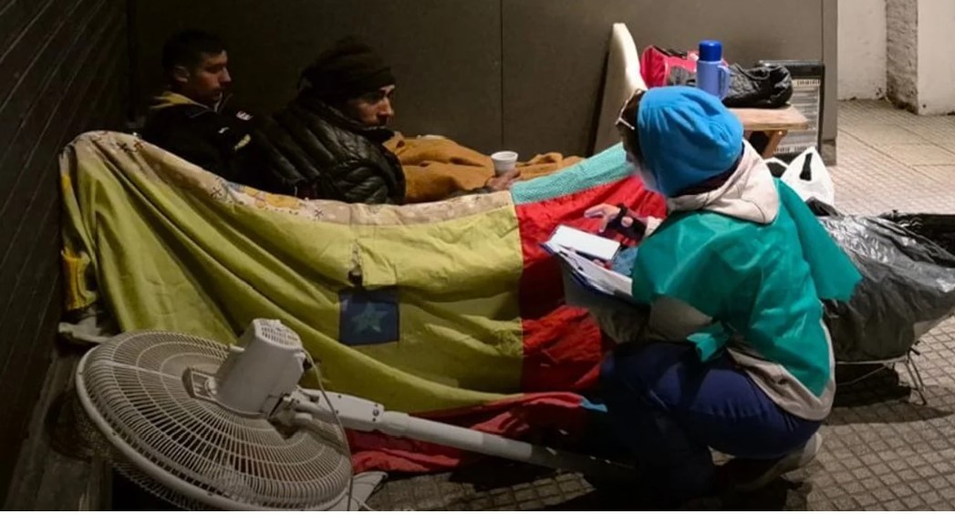 El alarmante dato que expone la crisis de los sin techo: 63 muertos en 6 meses y denuncian al Gobierno | Política