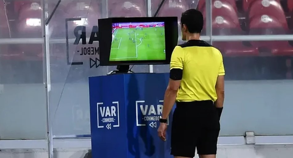 Conmebol anunció un nuevo cambio en el VAR para evitar las protestas de los jugadores | Deportes