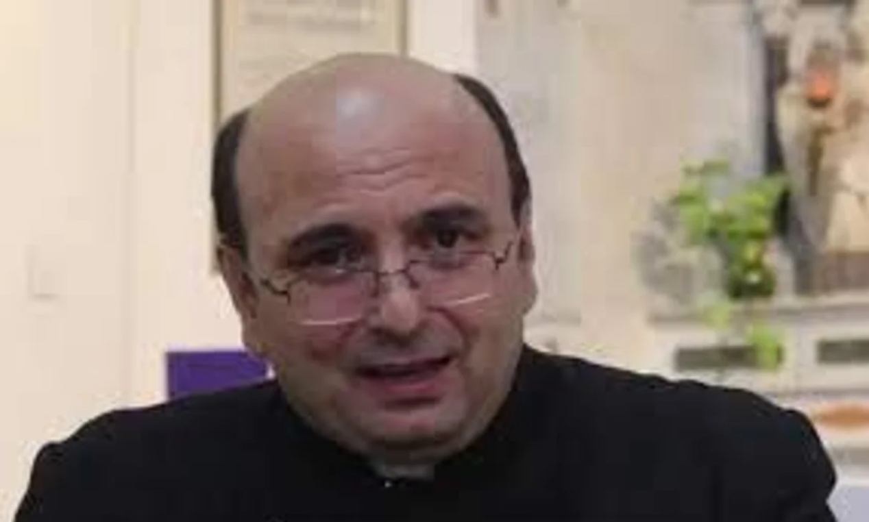 Israel bombardeó la única iglesia católica de Gaza y resultó herido un cura argentino | Internacionales