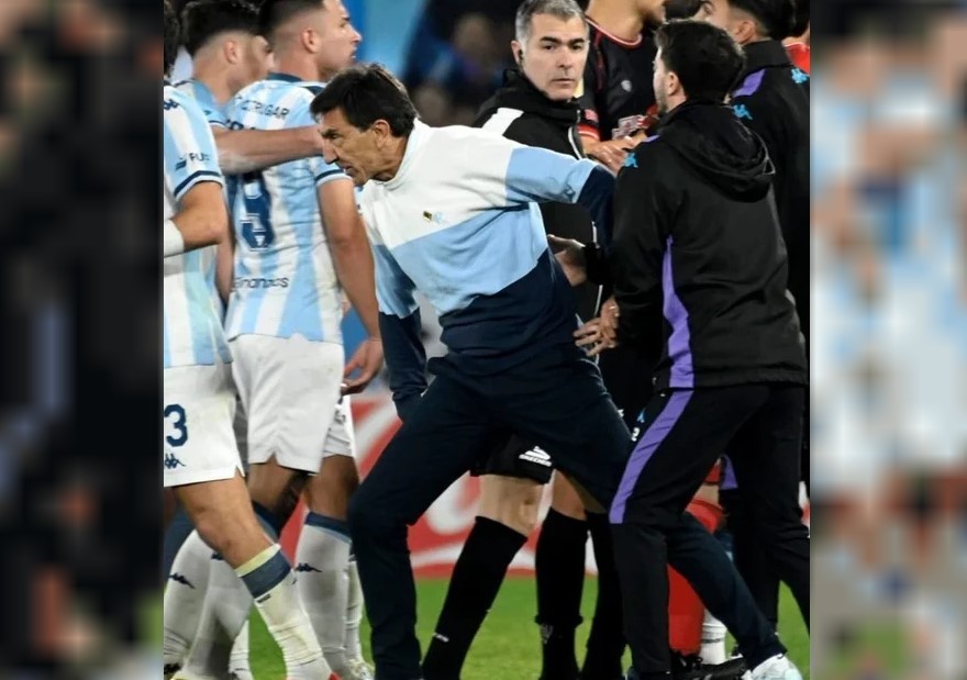 La AFA sancionó a Costas tras el escándalo en el cruce entre Racing y Barracas Central | Deportes
