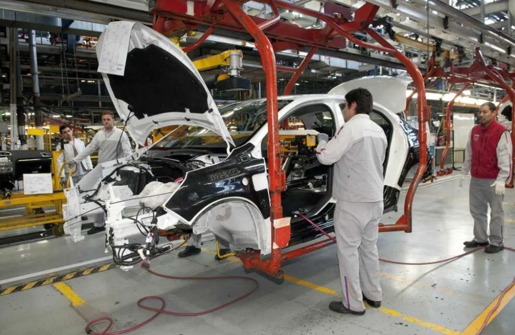 Aprueban el programa Crédito Fiscal 2025 destinado a fomentar el empleo y la formación profesional | Economía