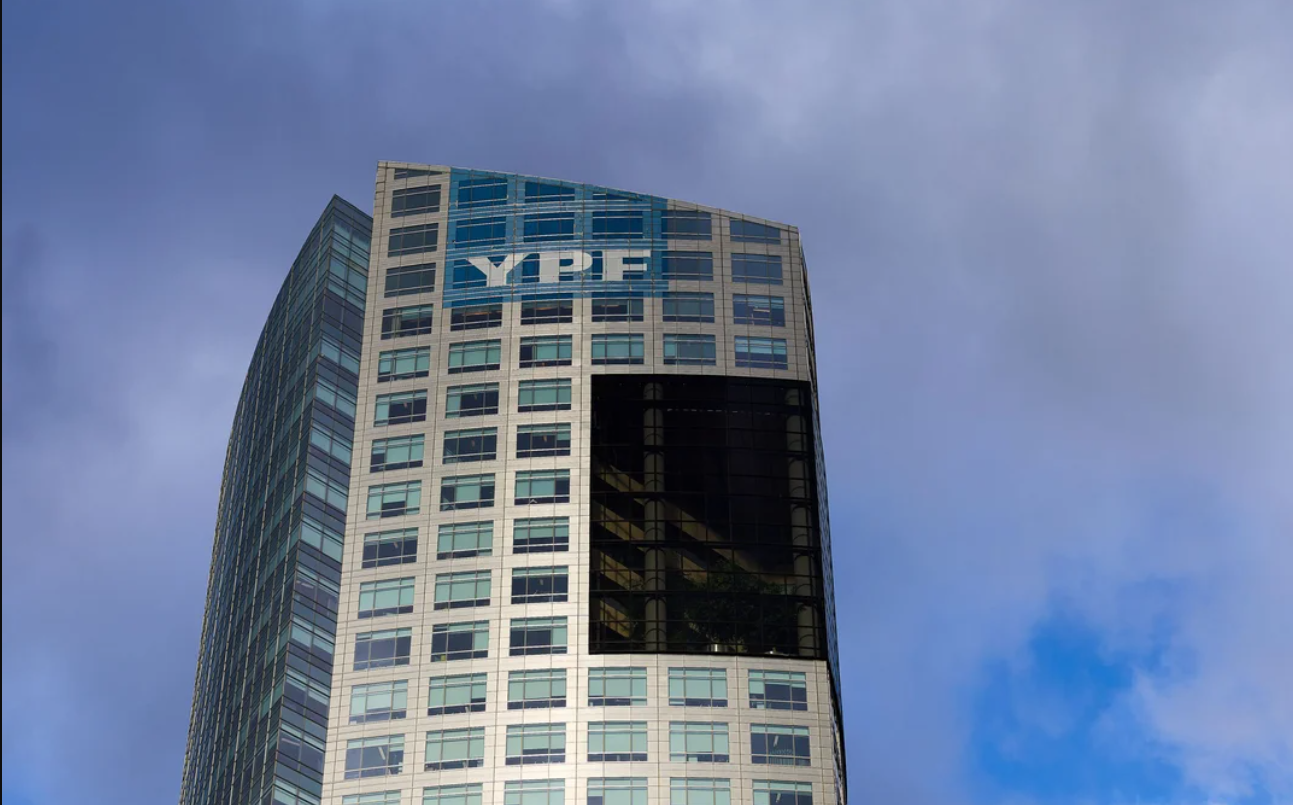 Beneficiarios del fallo por YPF anunciaron que “no quieren las acciones” | Economía