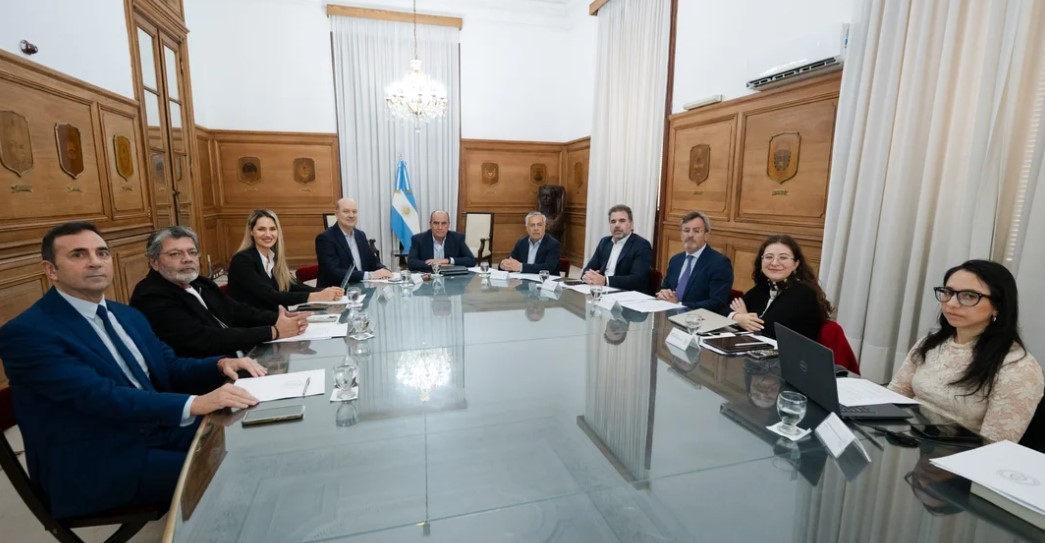 Se reúne el Consejo de Mayo para debatir la reforma laboral | Política