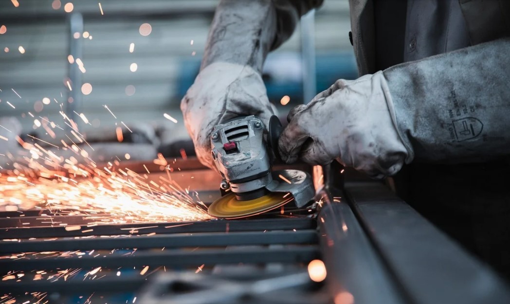 El Gobierno redujo aranceles a la importación de maquinarias y herramientas industriales | Economía