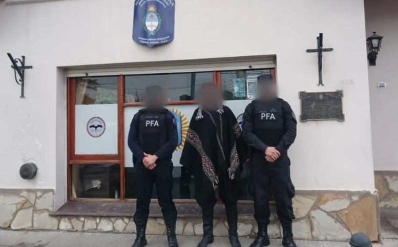 Se entregó el líder mapuche Cruz Cárdenas, prófugo por usurpación y daños en el Parque Nacional Los Alerces | Actualidad