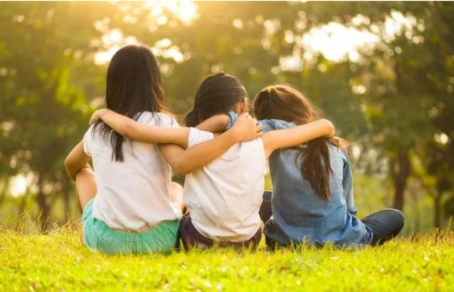 Convocan a familias interesadas en adoptar a tres hermanas de 2, 4 y 8 años | Actualidad