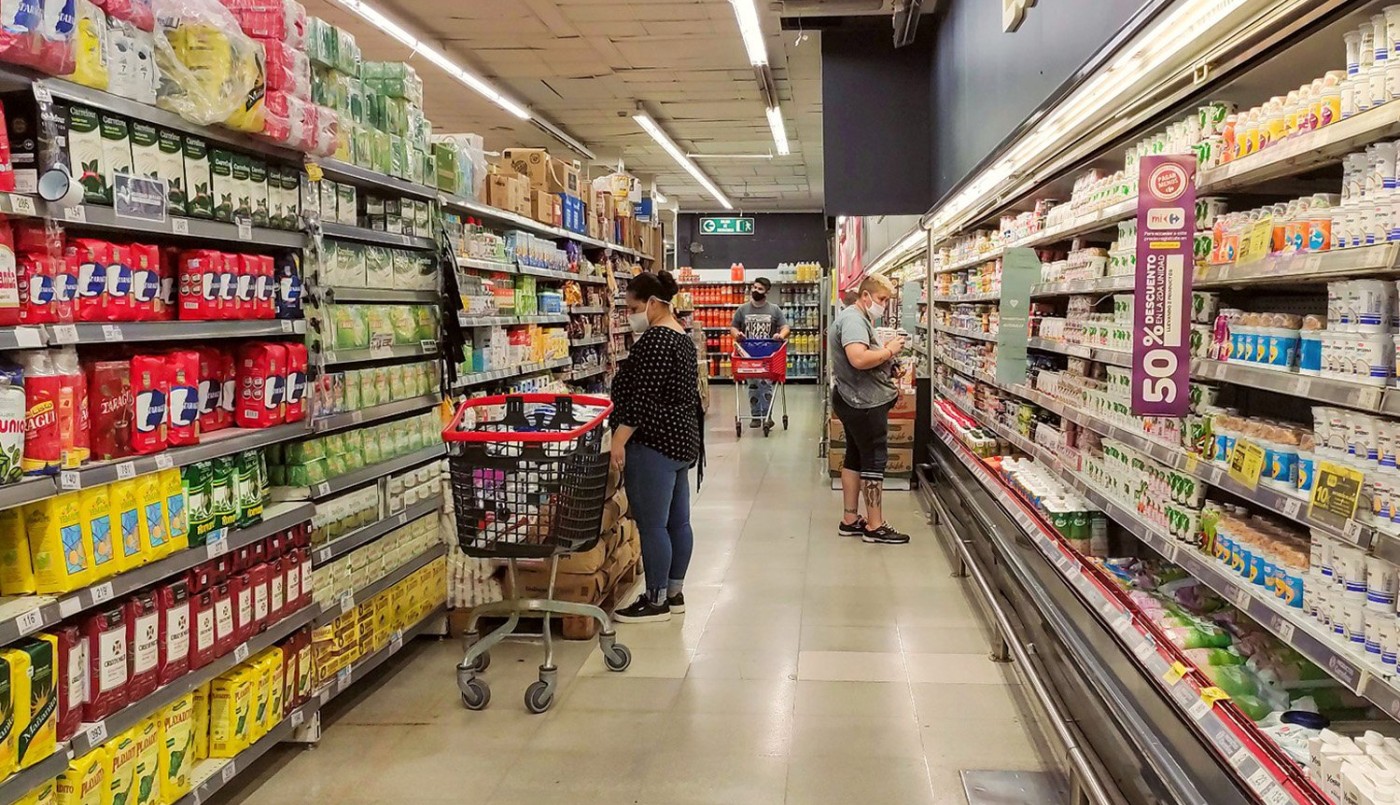 Alimentos: según informe, el 46% de las compras en supermercados se paga con tarjeta | Actualidad