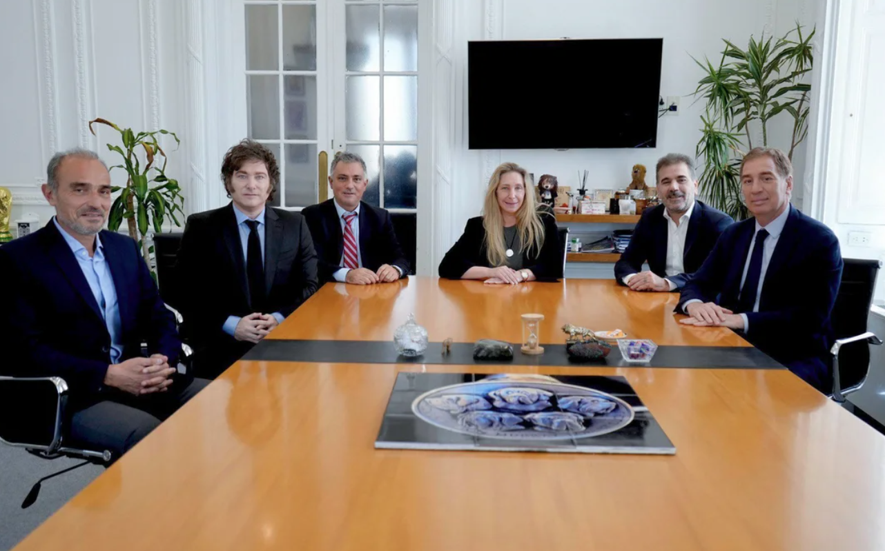 Cumbre libertaria bonaerense: Ritondo, Santilli y Pareja visitan a Santiago Caputo en Casa Rosada | Política