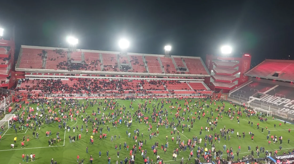 Partido cancelado: qué sanciones arriesgan Independiente y la U. de Chile | Deportes