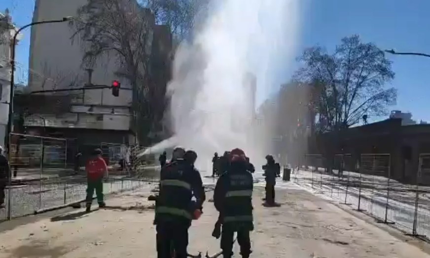 Operativo en Palermo por un escape de gas frente al Sanatorio Los Arcos | Actualidad