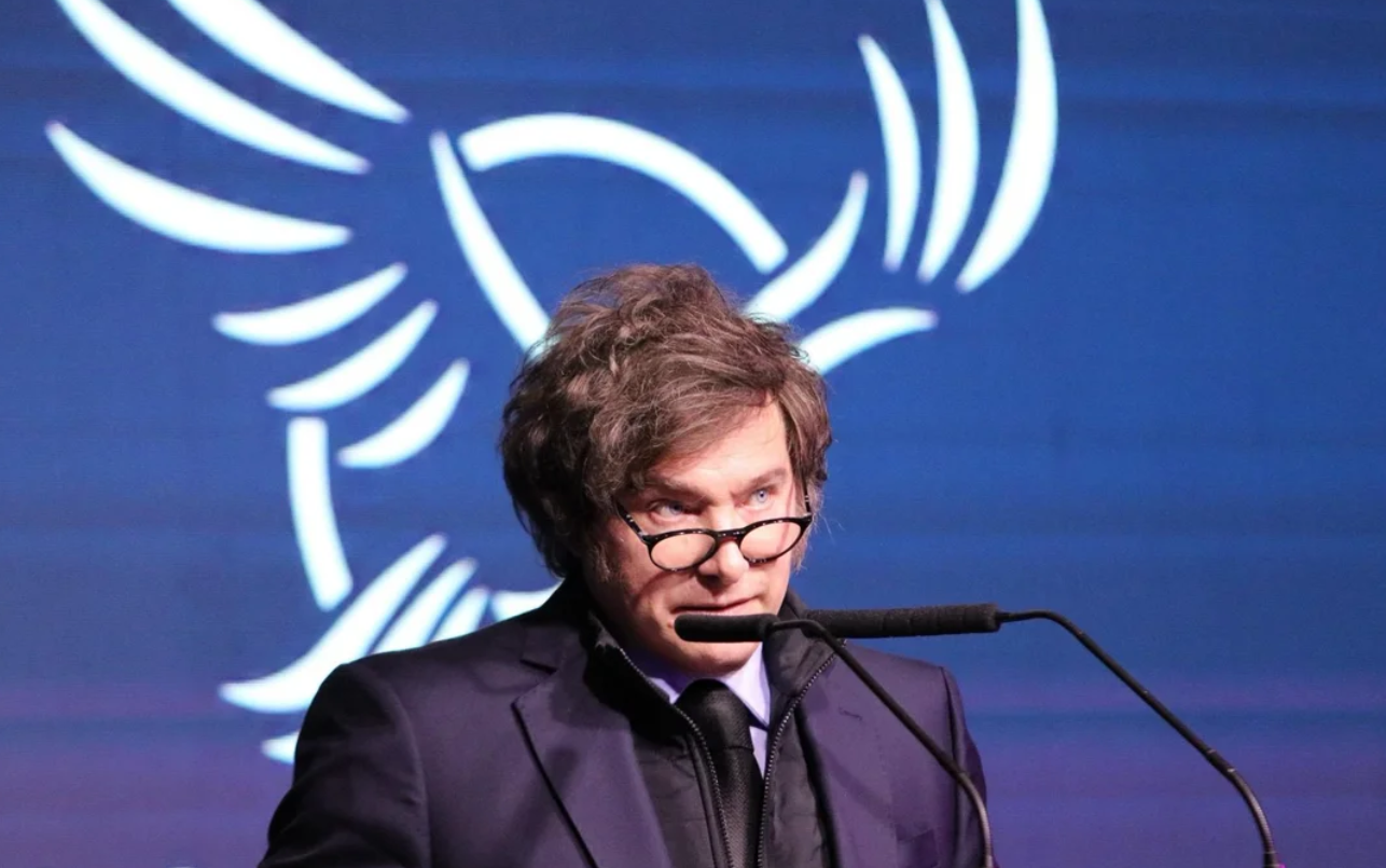 "Están desesperados": el mensaje de Milei tras los incidentes en Lomas de Zamora | Política