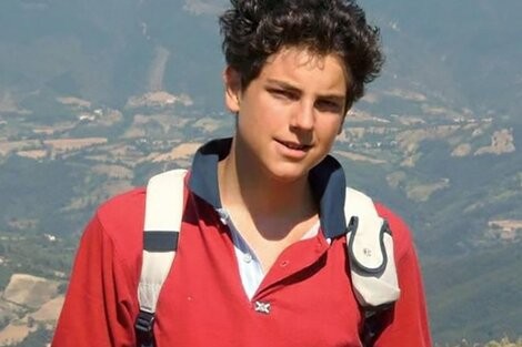 Miles de fieles celebraron en el Vaticano la canonización del primer santo milenial | Internacionales