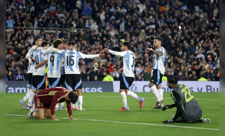 Sin Messi, la Selección argentina cierra las Eliminatorias Sudamericanas en su visita a su par de Ecuador | Deportes