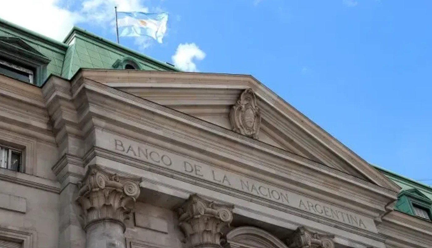 Procesaron a una empleada del Banco Nación por retirar casi $1 millón de cuentas de clientes | Actualidad