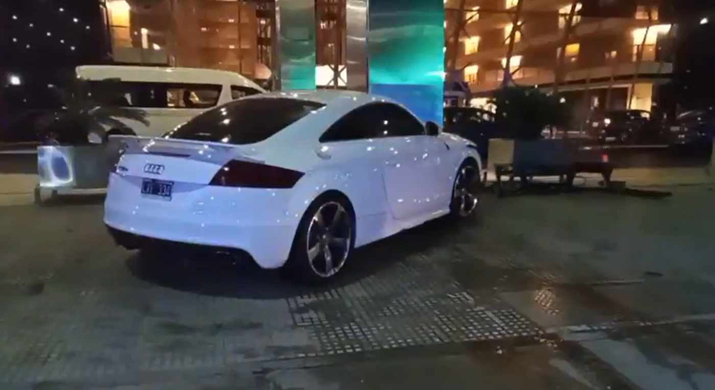 Chocó contra un hotel de Puerto Madero y dejó dos heridos | Actualidad