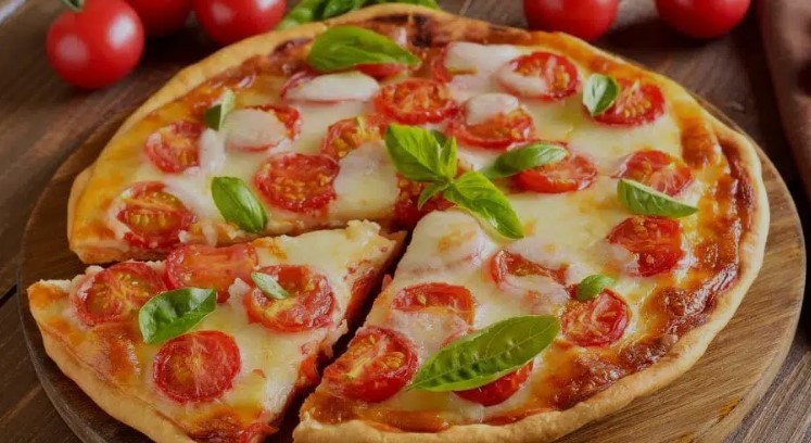 Hoy se celebra "La Noche de la Pizza y Empanada": descuentos del 50% en pizzas y 3x2 en empanadas | Actualidad