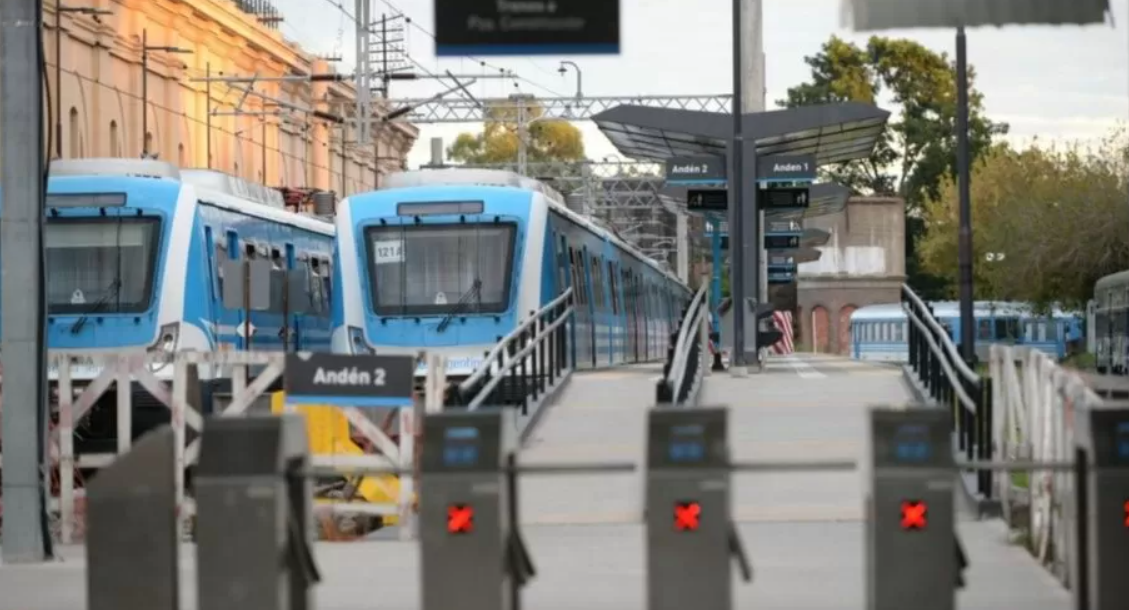 La Fraternidad: “No tomamos medidas, los trenes circulan con precaución por el estado de las vías" | Actualidad