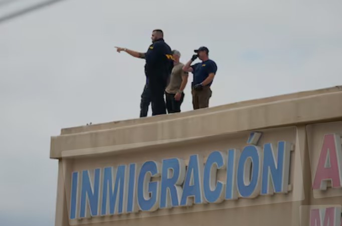Tirador suicida disparó en un centro de inmigración de Texas | Internacionales