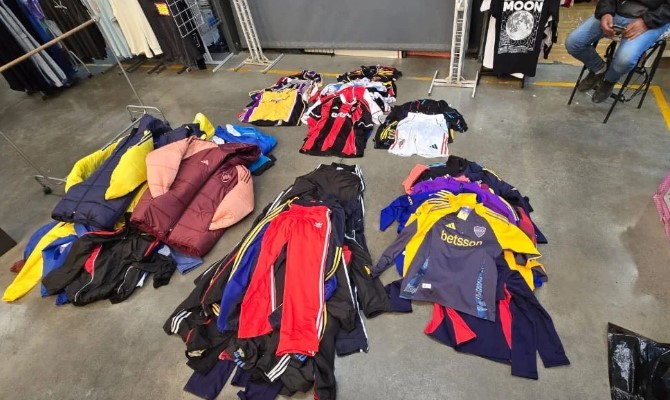 Secuestran ropa falsificada en Balvanera por 69 millones de pesos: 14 personas imputadas | Actualidad