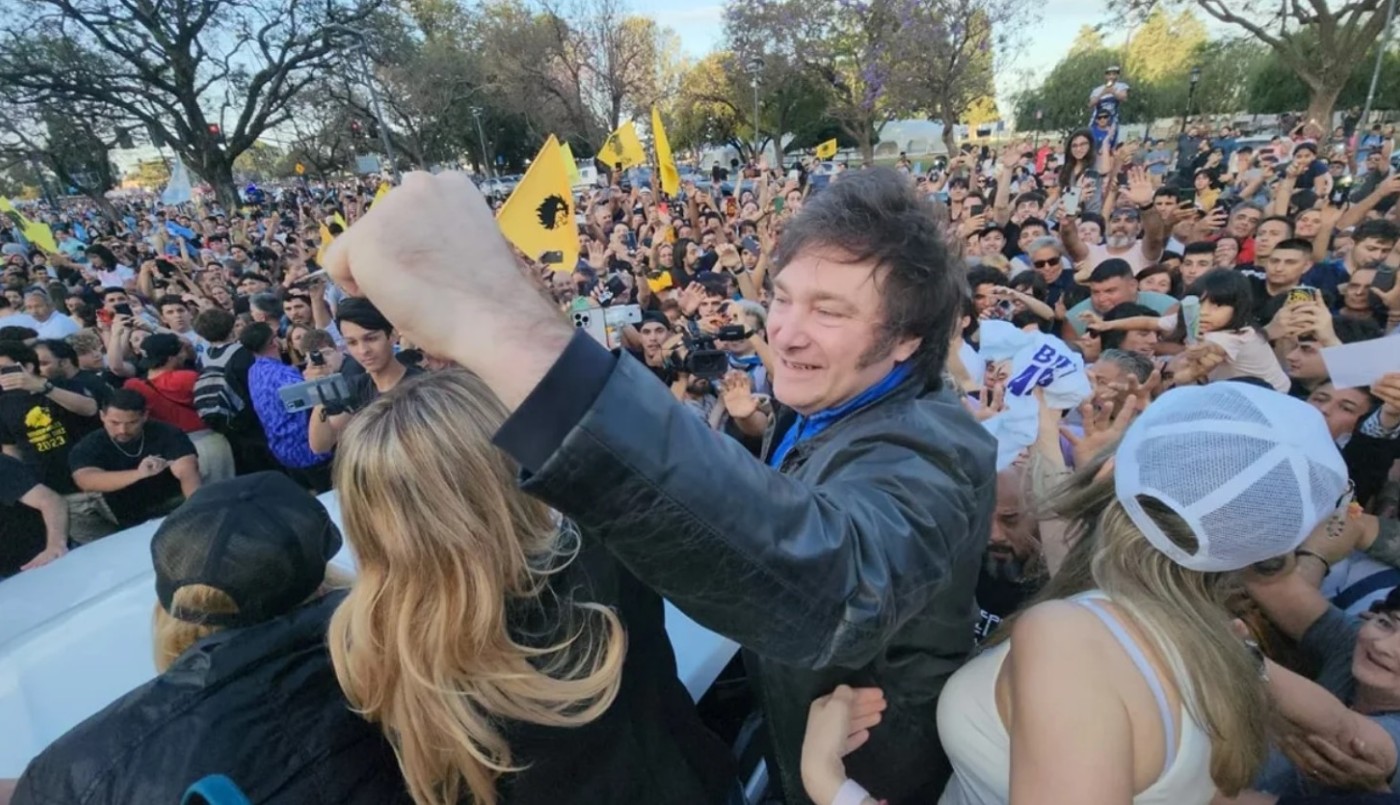 En plena tensión política, Javier Milei viaja a Entre Ríos y Santa Fe para respaldar a sus candidatos | Política