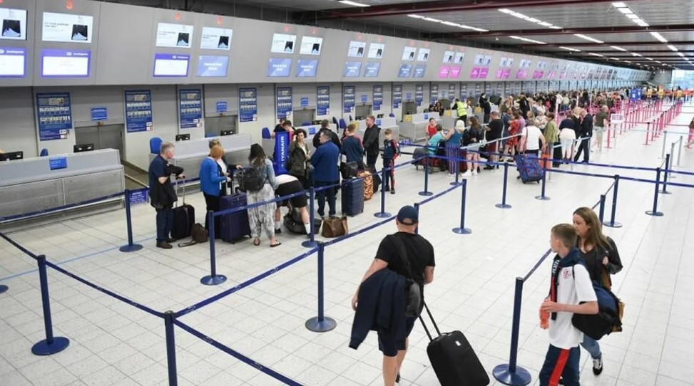 Pilotos de Aerolíneas Argentinas harán asambleas el jueves en Aeroparque | Actualidad