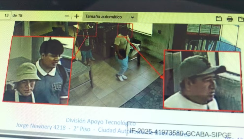 Triple femicidio: pidieron la captura internacional de uno de los tíos de "Pequeño J" y de "El Loco" David | Actualidad