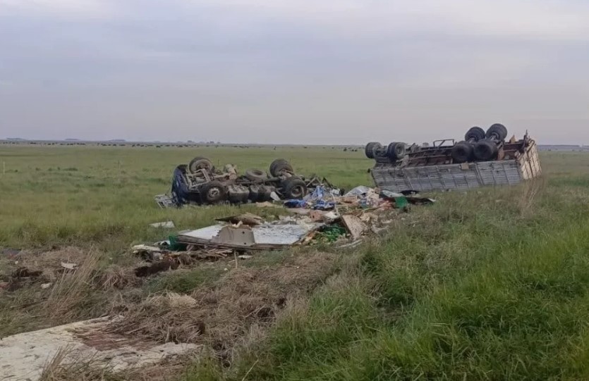 Choque y vuelco fatal en Coronel Pringles: un camionero murió tras impactar contra una camioneta | Actualidad