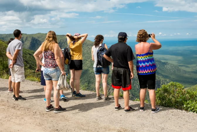Viajó más gente pero gastó menos: el balance agridulce que dejó el fin de semana largo | Economía
