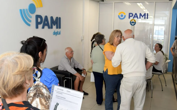 Pami otorgará un bono de $45.000 en octubre para jubilados con celiaquía | Actualidad
