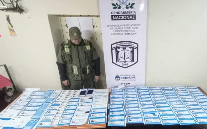 San Juan: una funcionaria pública fue imputada por formar parte de una banda que hacía documentos truchos | Actualidad