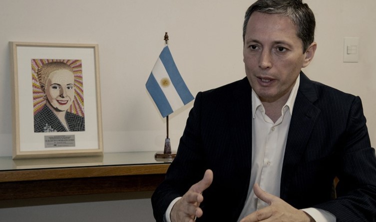 Fernando Gray, el intendente que se rebela: “No puedo permitir que la voz del peronismo la lleve Grabois” | Política