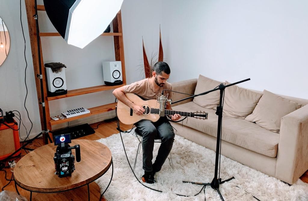 Alejo Topet: el guitarrista de la hija de Chayanne es argentino | Espectáculos