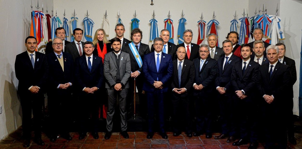 Milei se reunirá con los gobernadores para tratar las reformas laboral e impositiva | Política