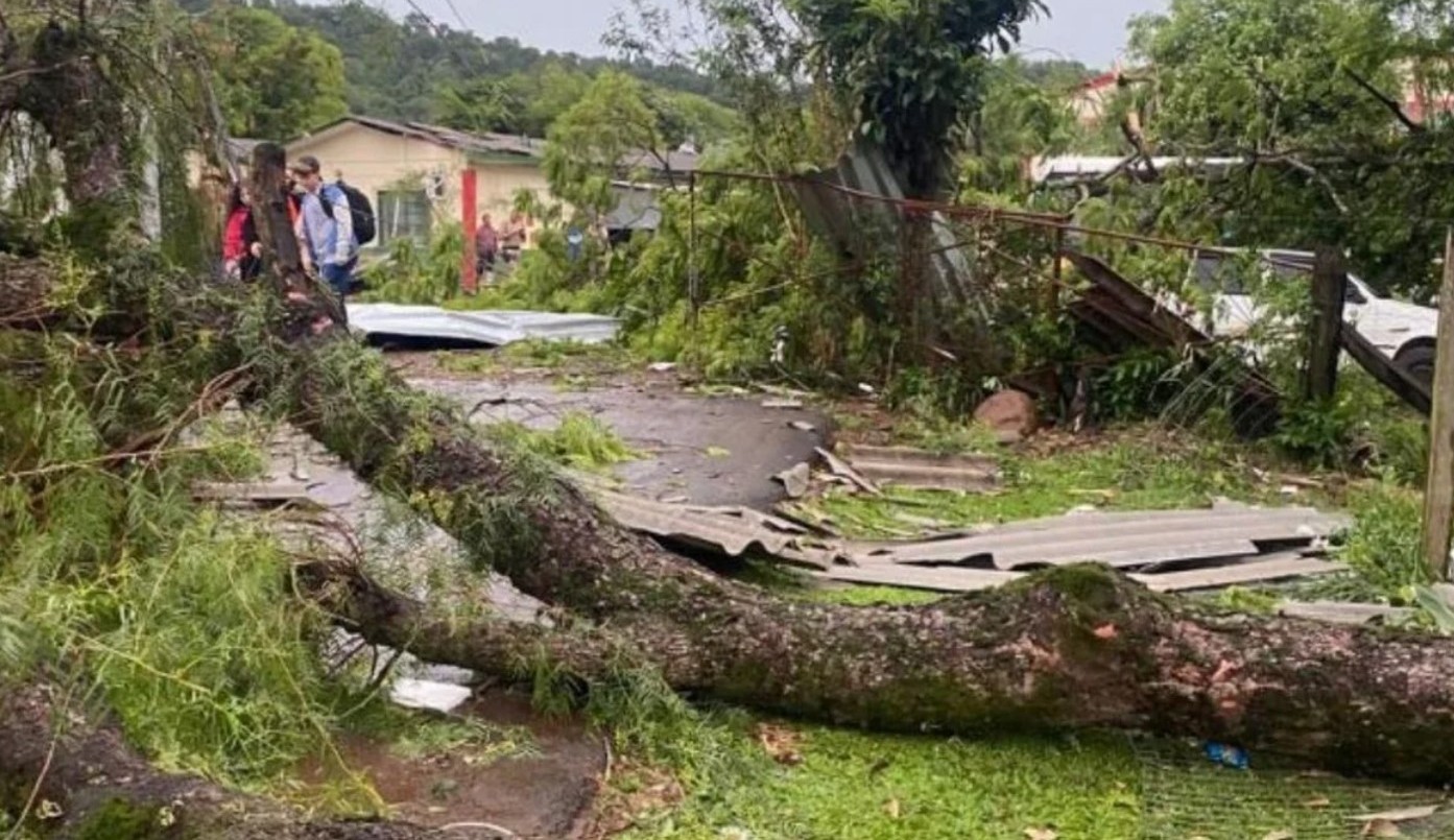 Dos tornados dejaron severos destrozos en Misiones y Brasil | Actualidad