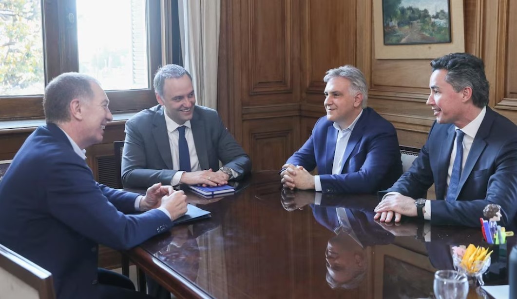 Negociación por el Presupuesto: Adorni y Santilli comenzaron los encuentros con gobernadores | Política
