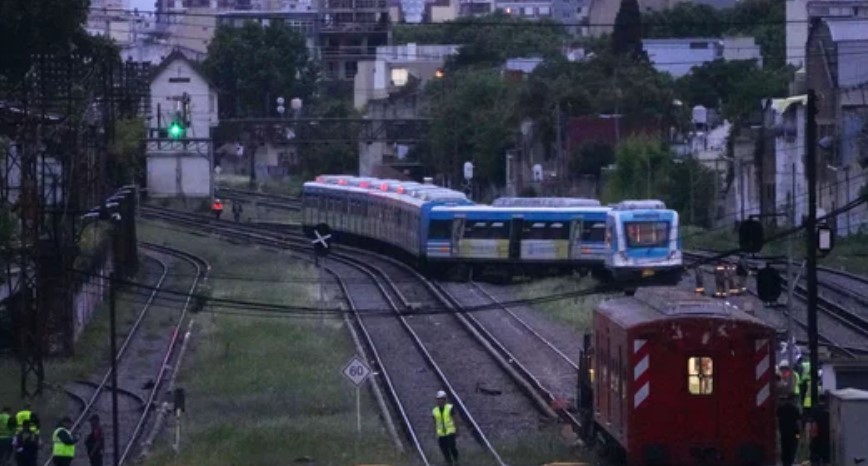 Se conocieron los resultados de la pericia al maquinista del tren que descarriló en Liniers | Actualidad