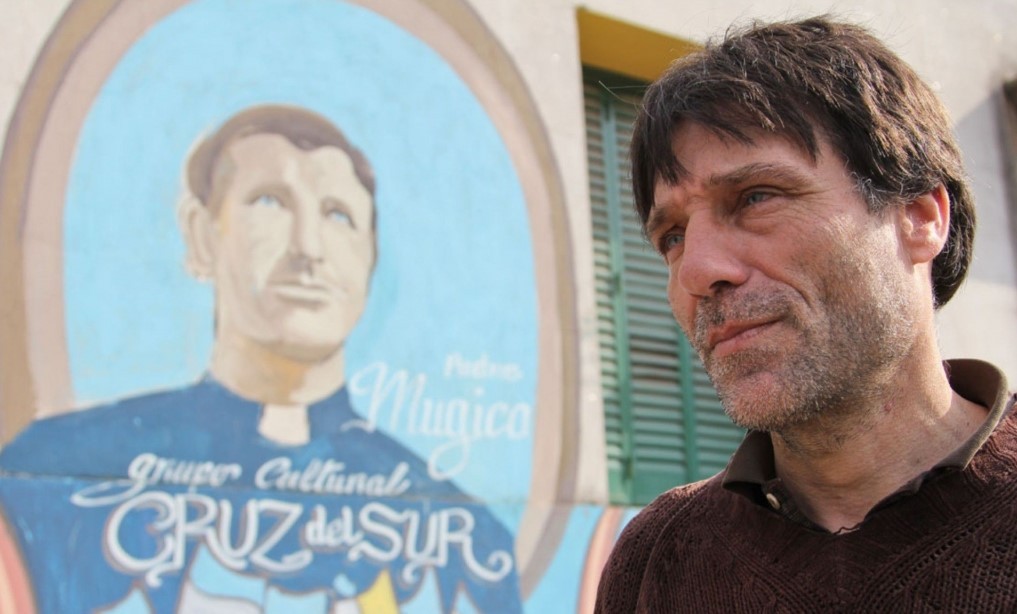 Liberaron al padre Paco Olveira, que había sido detenido en la marcha de los jubilados | Actualidad