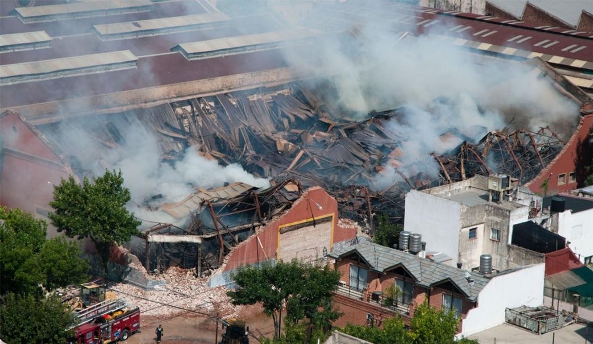 Explosión en Ezeiza: confirman que Iron Mountain tiene fuego activo | Actualidad