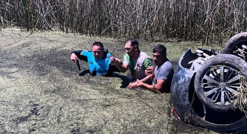 Robó un auto, volcó en un zanjón del Partido de La Costa y fue detenido | Actualidad